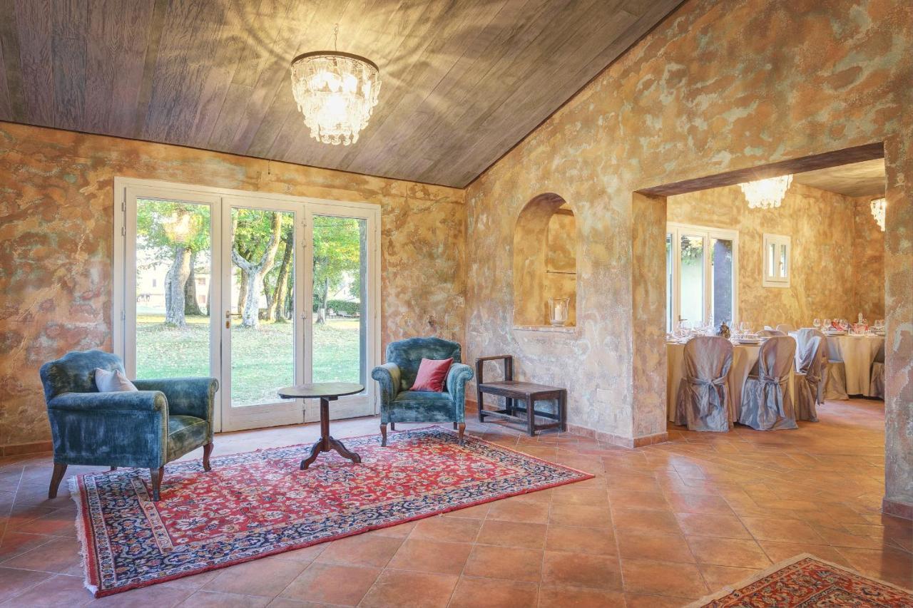 Palazzo Gatteschi Apartment Попи Екстериор снимка