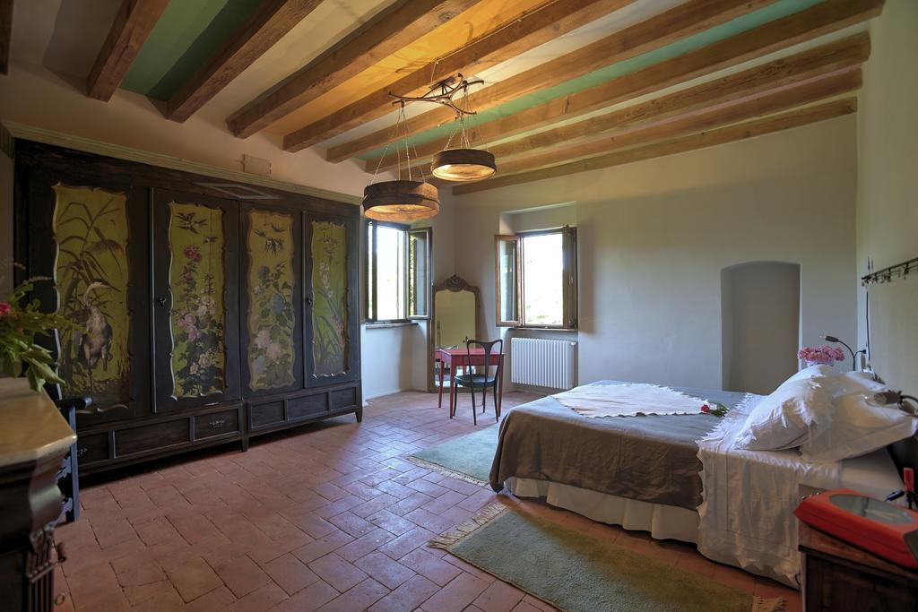 Palazzo Gatteschi Apartment Попи Стая снимка
