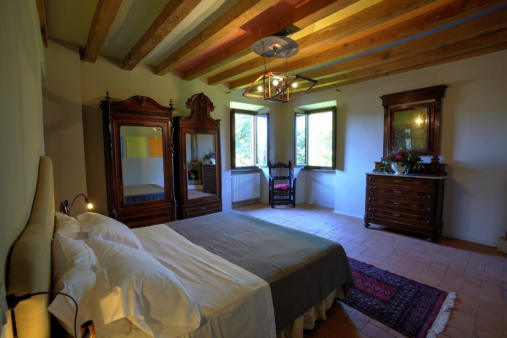 Palazzo Gatteschi Apartment Попи Стая снимка