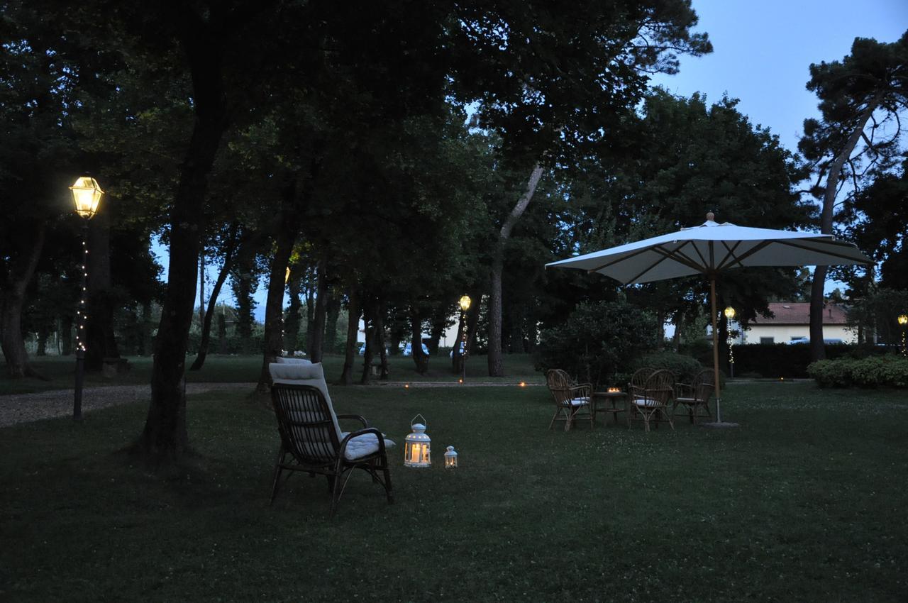 Palazzo Gatteschi Apartment Попи Екстериор снимка