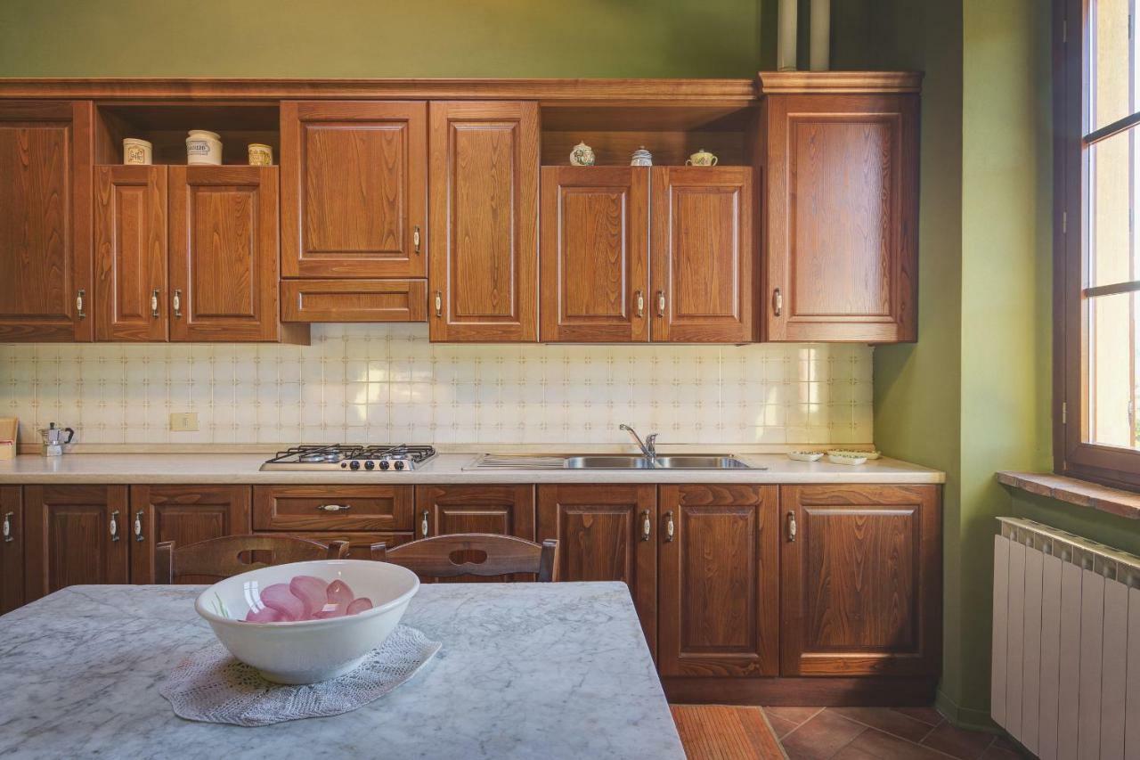 Palazzo Gatteschi Apartment Попи Екстериор снимка